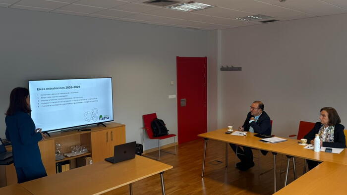 De esquerda a dereita, Marta López Alonso, Antonio López Díaz e Pilar Bermejo Barrera. De esquerda a dereita, Marta López Alonso, Antonio López Díaz e Pilar Bermejo Barrera.