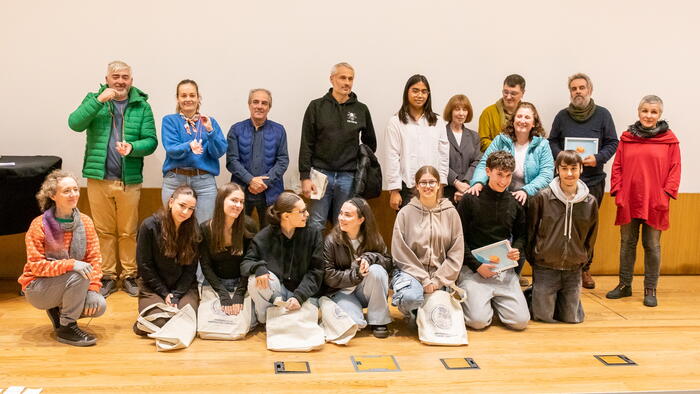 Foto de familia do acto de entrega. FOTO: Marcos López 