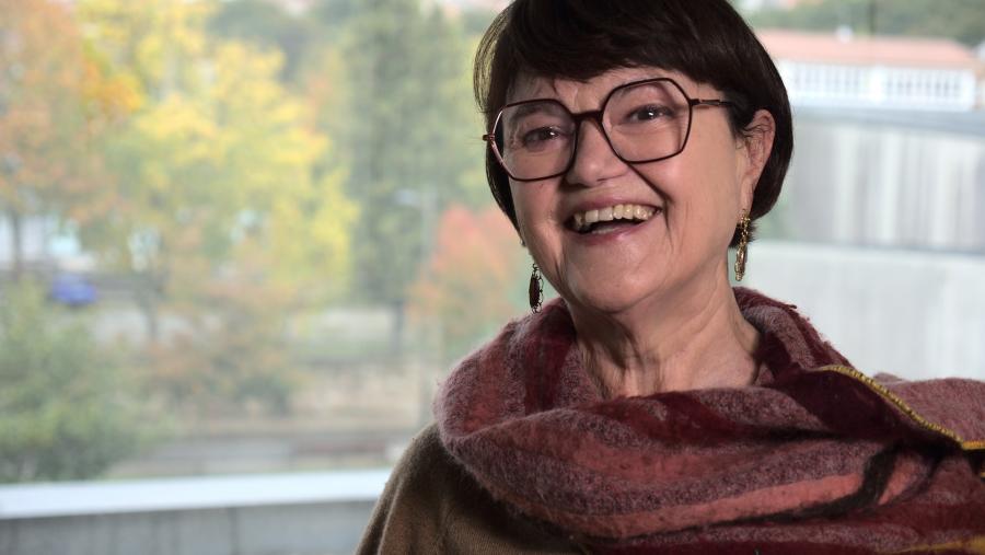 Na resolución pola que se outorgan estes recoñecementos, a xunta directiva da AE-IC destaca o amplo traballo investigador desenvolvido por Margarita Ledo Andión durante máis de 35 anos Na resolución pola que se outorgan estes recoñecementos, a xunta directiva da AE-IC destaca o amplo traballo investigador desenvolvido por Margarita Ledo Andión durante máis de 35 anos