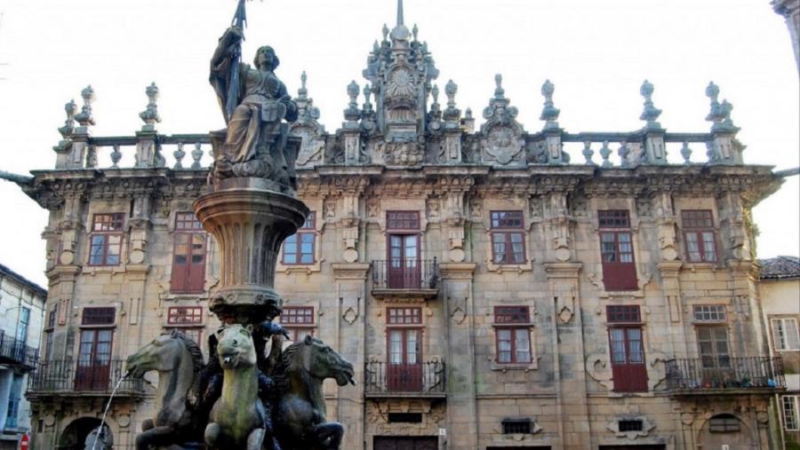 A USC organizou un equipo de investigación que achegará toda a súa experiencia de anos no estudo da colonización biolóxica sobre monumentos. FOTO: Turismo de Santigo A USC organizou un equipo de investigación que achegará toda a súa experiencia de anos no estudo da colonización biolóxica sobre monumentos. FOTO: Turismo de Santigo