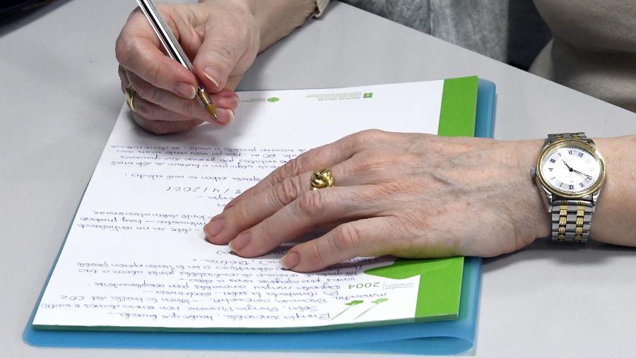 Os autores consideran que os resultados desta investigación, que acaban de ser publicados na revista ACS Nano, posibilitarán novos desenvolvementos clínicos ao redor da administración de DMHCA para a prevención do alzhéimer. FOTO: Santi Alvite Os autores consideran que os resultados desta investigación, que acaban de ser publicados na revista ACS Nano, posibilitarán novos desenvolvementos clínicos ao redor da administración de DMHCA para a prevención do alzhéimer. FOTO: Santi Alvite
