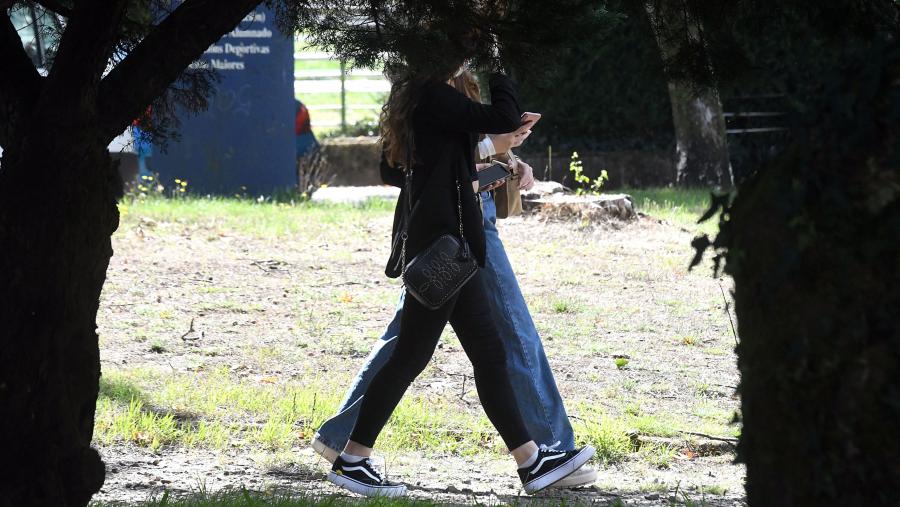 Poderá solicitar estas axudas o persoal docente e investigador (PDI) a tempo completo en servizo activo na USC. FOTO: Santi Alvite Poderá solicitar estas axudas o persoal docente e investigador (PDI) a tempo completo en servizo activo na USC. FOTO: Santi Alvite