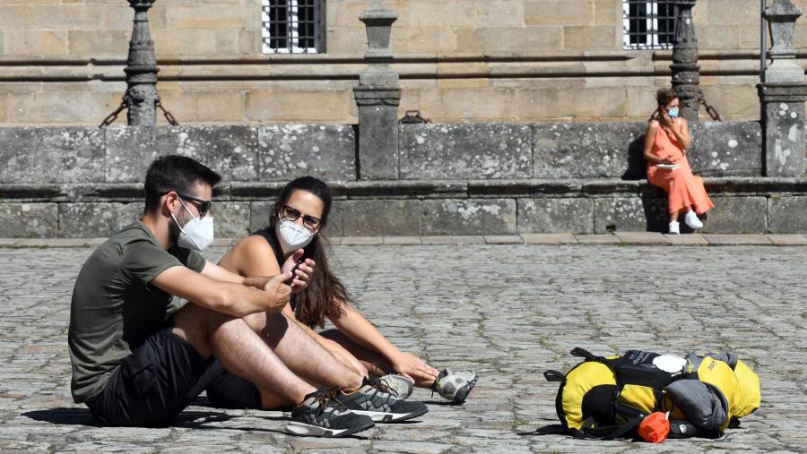 Os alumnos de todos os graos da USC que queiran obter un crédito ECTS, ademais de asistir a todos os relatorios, deberán presentar á secretaria do congreso por escrito unha recensión crítica. FOTO: Santi Alvite Os alumnos de todos os graos da USC que queiran obter un crédito ECTS, ademais de asistir a todos os relatorios, deberán presentar á secretaria do congreso por escrito unha recensión crítica. FOTO: Santi Alvite