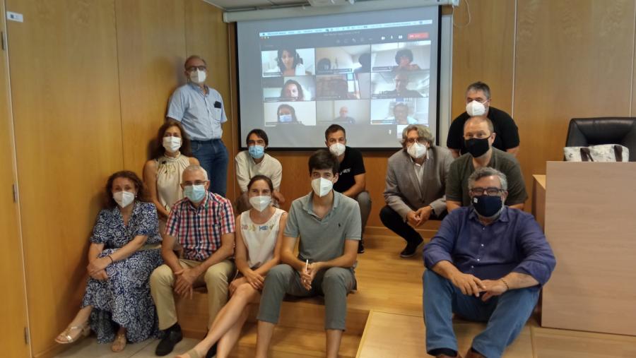 Na reunión, tomaron parte 26 investigadores, doce de modo presencial e catorce con seguimento virtual Na reunión, tomaron parte 26 investigadores, doce de modo presencial e catorce con seguimento virtual
