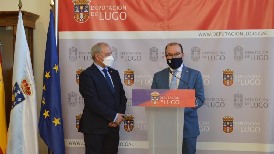Antonio López, na súa intervención na Deputación de Lugo, en presenza de José Tomé