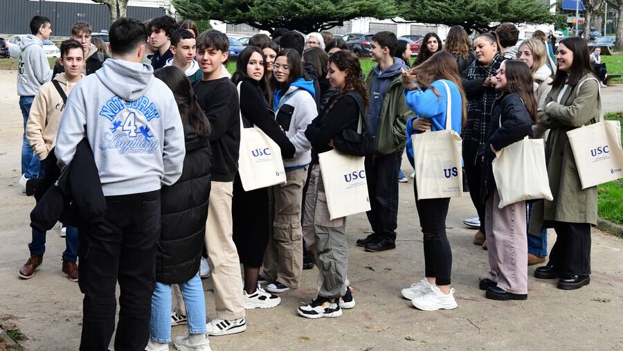 Os encontros reúnen milleiros de estudantes nos campus da USC. Foto: Santi Alvite Os encontros reúnen milleiros de estudantes nos campus da USC. Foto: Santi Alvite