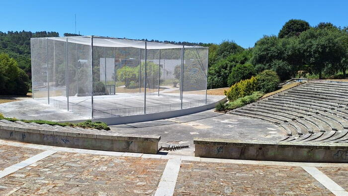 A gaiola está situada na valgada do Campus A gaiola está situada na valgada do Campus