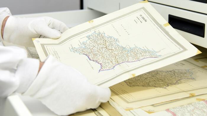 Imaxe de documentación no Arquivo Histórico da USC. FOTO: Santi Alvite Imaxe de documentación no Arquivo Histórico da USC. FOTO: Santi Alvite