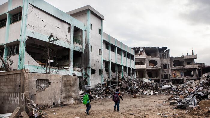 Imaxe dunha escola da UN destruida en palestina. Fonto: Diario fotográfico 'desde Palestina'