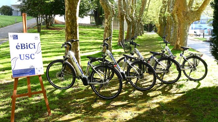 éBICI é un programa de préstamo propio da USC. FOTO: Santi Alvite