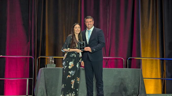 María Viveiro recollendo o premio María Viveiro recollendo o premio