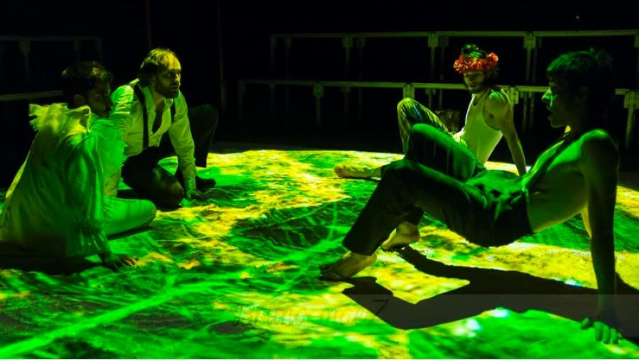 El Aula de Teatro de la USC amplía la inscripción en los talleres de arte dramático y esgrima escénica programados en el Campus Terra El Aula de Teatro de la USC amplía la inscripción en los talleres de arte dramático y esgrima escénica programados en el Campus Terra