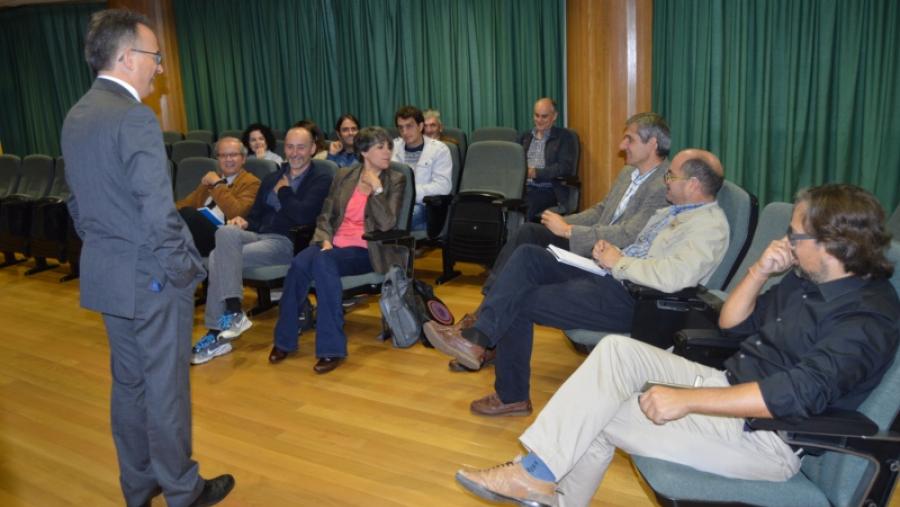 El Campus Terra de la USC expone las actuales líneas de investigación en energía, mecanización y modelización agroforestal en un workshop El Campus Terra de la USC expone las actuales líneas de investigación en energía, mecanización y modelización agroforestal en un workshop