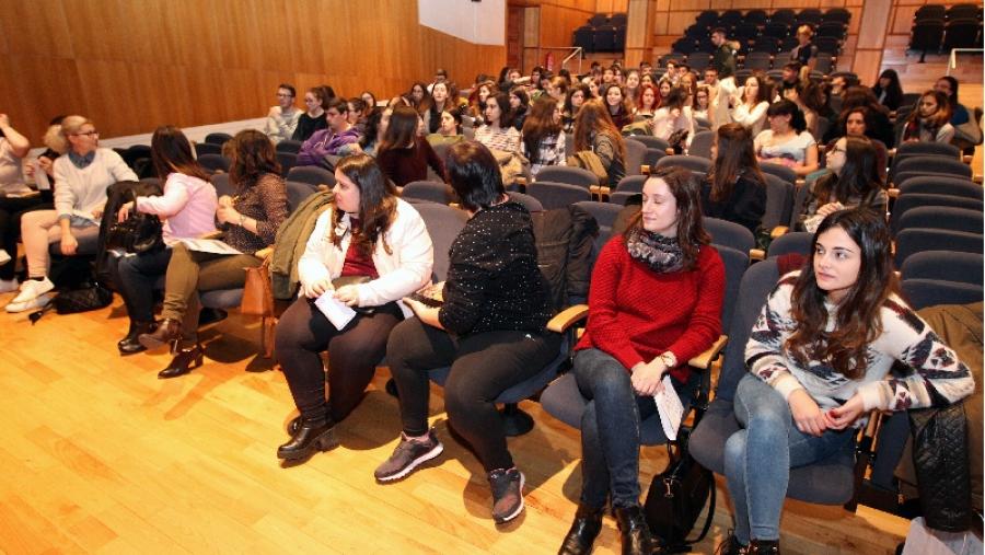 Cuatro organizaciones sociales presentan programas de voluntariado aptos para participar estudiantes en Formación del Profesorado Cuatro organizaciones sociales presentan programas de voluntariado aptos para participar estudiantes en Formación del Profesorado