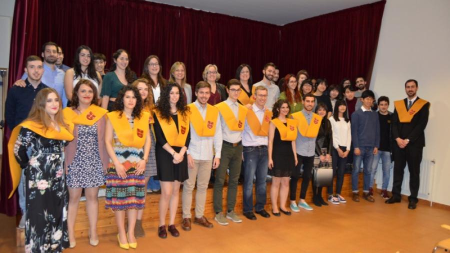 Imposición de bandas y entrega de diplomas de convivencia en la residencia universitaria Jesús Bal y Gay Imposición de bandas y entrega de diplomas de convivencia en la residencia universitaria Jesús Bal y Gay