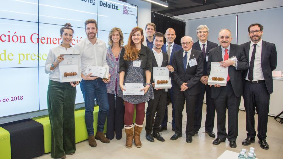 Los ‘Premios Generación’ distinguen el laboratorio de ideas ‘Joven Innovación Láctea’ de la Escuela Politécnica Superior de Ingeniería del Campus Terra Los ‘Premios Generación’ distinguen el laboratorio de ideas ‘Joven Innovación Láctea’ de la Escuela Politécnica Superior de Ingeniería del Campus Terra