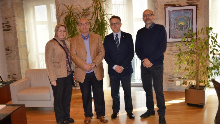 La universidad egipcia de Assiut estrecha lazos y explora posibles líneas de colaboración con el Campus Terra de la USC La universidad egipcia de Assiut estrecha lazos y explora posibles líneas de colaboración con el Campus Terra de la USC
