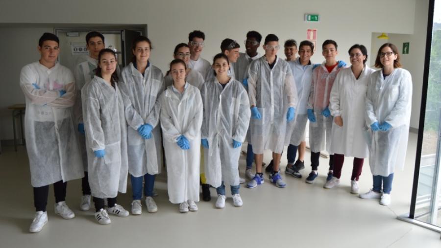 El ciclo ‘Ciencia para xoves investigadores’ llega a su final con la visita de 120 estudiantes preuniversitarios al Campus Terra El ciclo ‘Ciencia para xoves investigadores’ llega a su final con la visita de 120 estudiantes preuniversitarios al Campus Terra