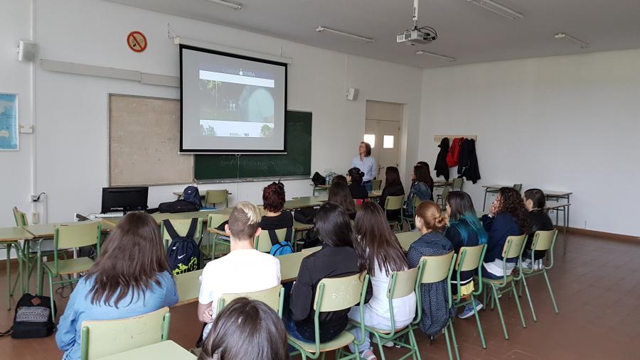 El Campus Terra de la USC visita dos centros de secundaria en la ciudad de Ourense El Campus Terra de la USC visita dos centros de secundaria en la ciudad de Ourense