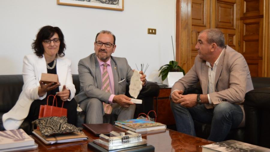 El rector Antonio López realiza visitas institucionales a la Diputación Provincial y al Ayuntamiento de Lugo El rector Antonio López realiza visitas institucionales a la Diputación Provincial y al Ayuntamiento de Lugo