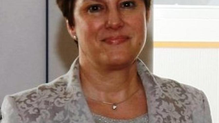 María Isabel González Rey, decana de la Facultad de Humanidades del Campus Terra de la USC: "La formación semipresencial traslada la universidad a tu casa." María Isabel González Rey, decana de la Facultad de Humanidades del Campus Terra de la USC: "La formación semipresencial traslada la universidad a tu casa."