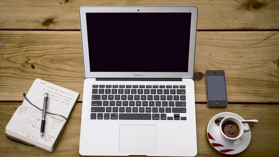 Técnicos de la Red Eures guían una sesión informativa en el Campus Terra sobre oferta de empleo en Alemania Técnicos de la Red Eures guían una sesión informativa en el Campus Terra sobre oferta de empleo en Alemania