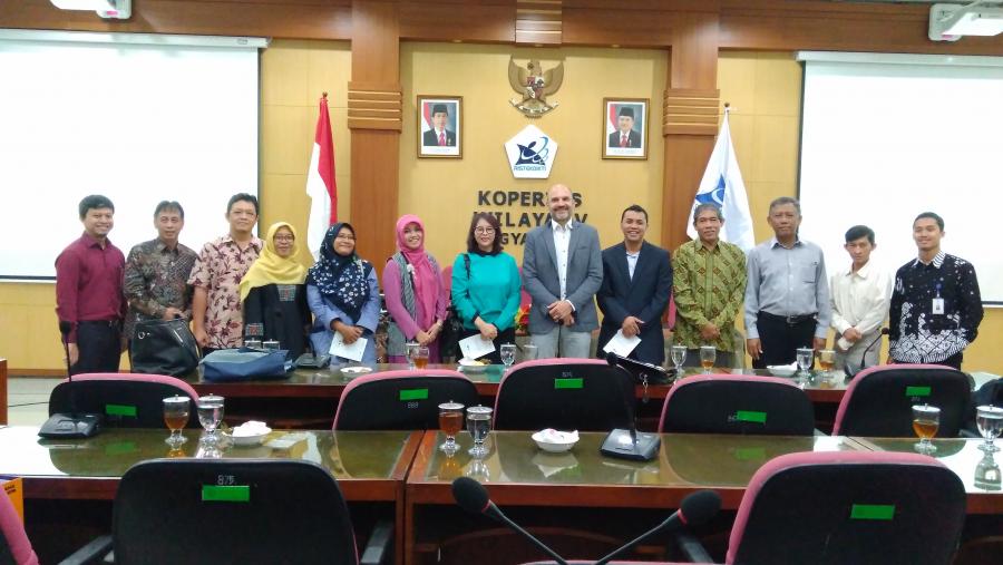 El Campus Terra de la USC explora líneas de colaboración con universidades y centros de experimentación de Indonesia El Campus Terra de la USC explora líneas de colaboración con universidades y centros de experimentación de Indonesia