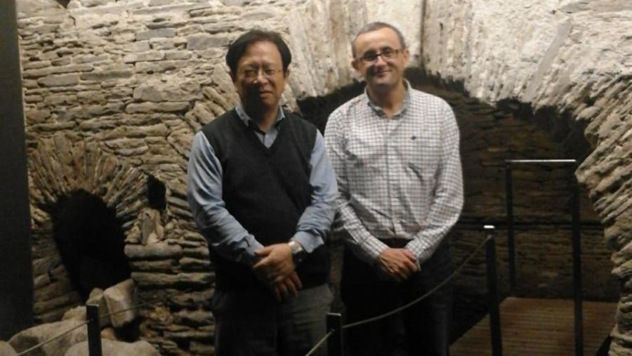 O profesor da Universidade de Kanazawa Seiichi Nakamura visita o Campus Terra da USC O profesor da Universidade de Kanazawa Seiichi Nakamura visita o Campus Terra da USC