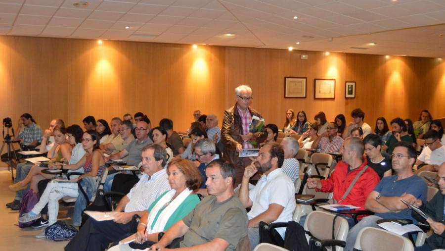 La avispa asiática, objeto de análisis en el Campus Terra de la USC La avispa asiática, objeto de análisis en el Campus Terra de la USC