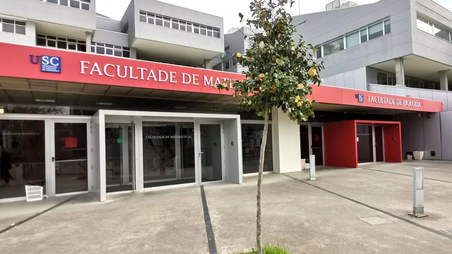 Vista exterior da Facultade de Matemáticas. Foto: Santi Alvite Vista exterior da Facultade de Matemáticas. Foto: Santi Alvite