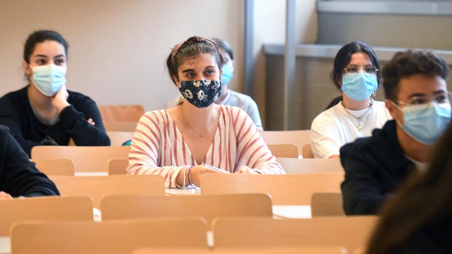 A finalidade é ofertar condicións de máxima seguridade sanitaria para o desenvolvemento do vindeiro curso. Foto: Santi Alvite A finalidade é ofertar condicións de máxima seguridade sanitaria para o desenvolvemento do vindeiro curso. Foto: Santi Alvite