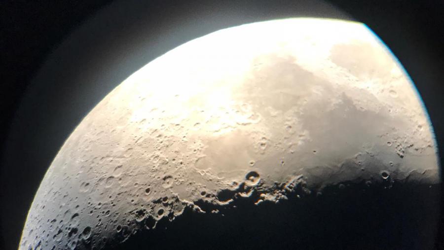 Imaxe da lúa na observación astronómica do pasado 24 de xullo en Teo. Foto: @concellodeteo Imaxe da lúa na observación astronómica do pasado 24 de xullo en Teo. Foto: @concellodeteo