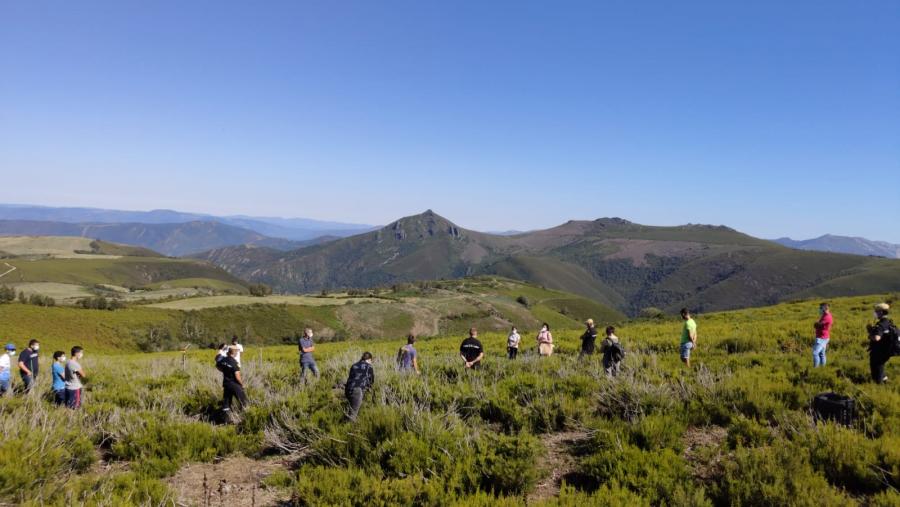 Participantes na visita as parcelas experimentais do proxecto Interreg 'Open2preserve' localizadas nos Ancares Participantes na visita as parcelas experimentais do proxecto Interreg 'Open2preserve' localizadas nos Ancares