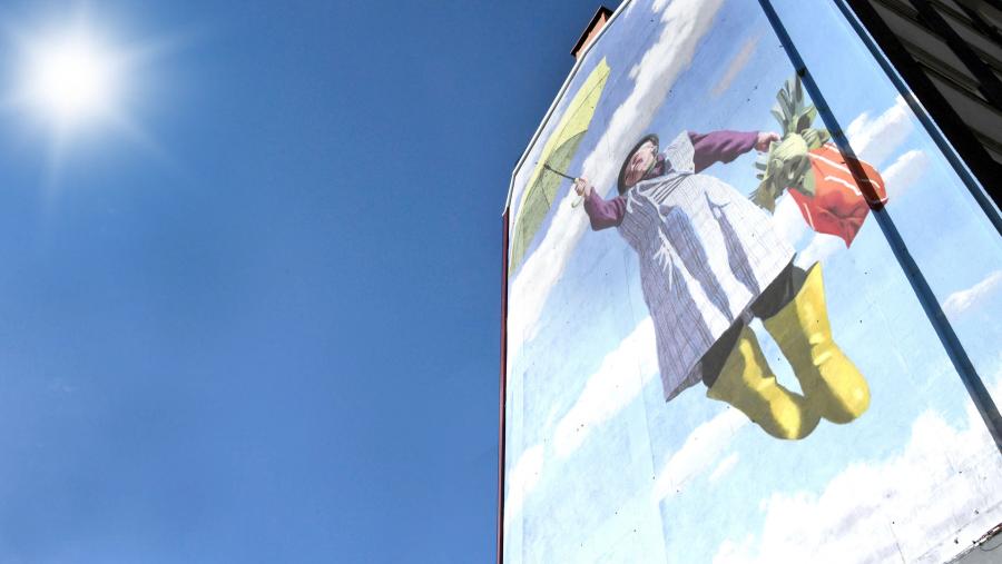 O Sol estivo visible nos ceos composteláns ao longo de 2.208 horas durante 2020. Foto: Santi Alvite Imaxe de sol