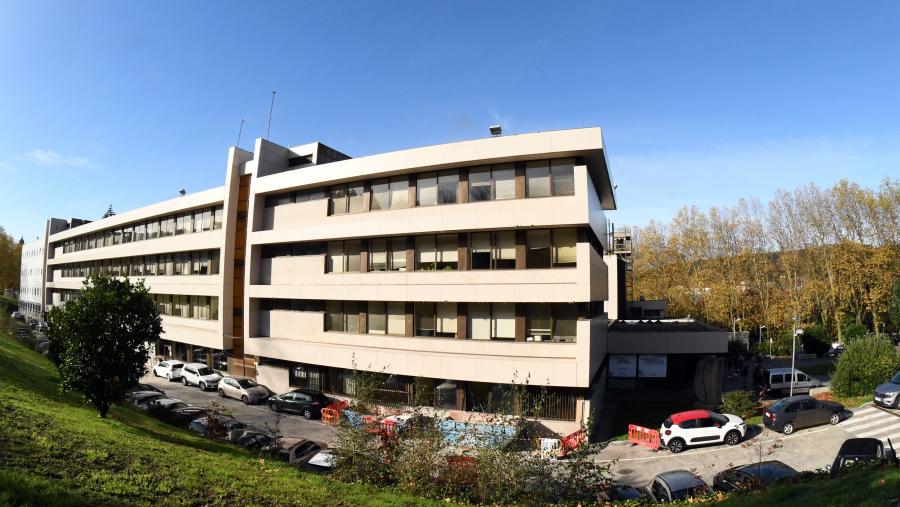 Esta é unha actividade que organiza a Facultade de Ciencias Económicas (na imaxe) e a Asociación de Economía Crítica (Foto: Santi Alvite) Facultade de Ciencias Económicas e Empresariais