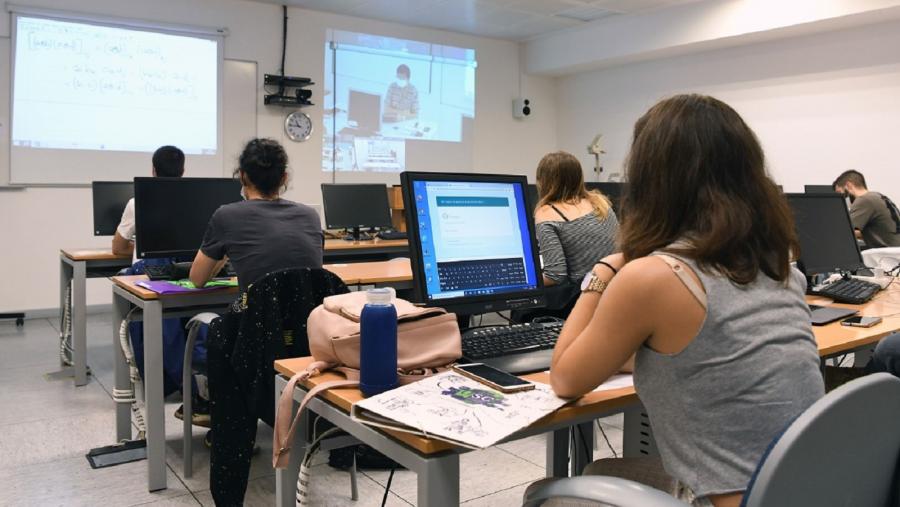 Alumnado nunha aula da USC. Foto: Santi Alvite Alumnado nunha aula da USC. Foto: Santi Alvite