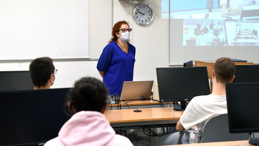 Elena Vázquez Cendón é profesora de Matemática Aplicada na USC. FOTO: Santi Alvite Elena Vázquez Cendón é profesora de Matemática Aplicada na USC. FOTO: Santi Alvite