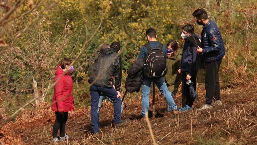Participantes nunha das actuacións desenvolvidas ao abeiro do proxecto 'Plantando cara ao lume' Participantes nunha das actuacións desenvolvidas ao abeiro do proxecto 'Plantando cara ao lume'