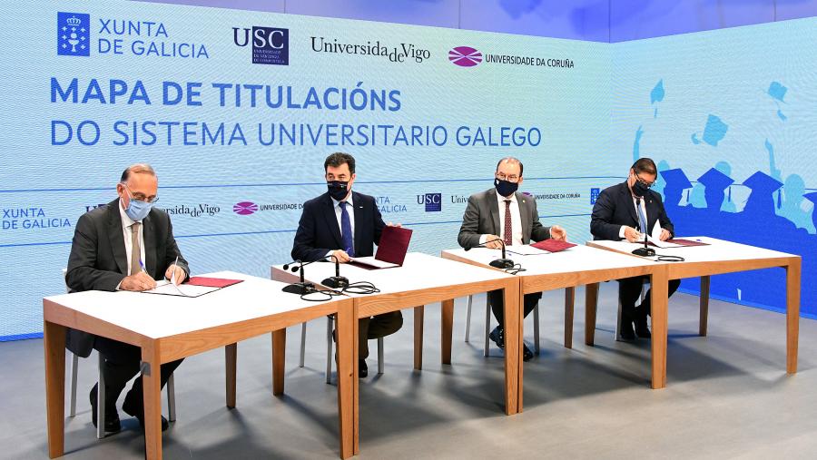 De esquerda a dereita, Manuel Reigosa, Román Rodríguez, Antonio López e Julio Abalde. FOTO: Santi Alvite De esquerda a dereita, Manuel Reigosa, Román Rodríguez, Antonio López e Julio Abalde. FOTO: Santi Alvite