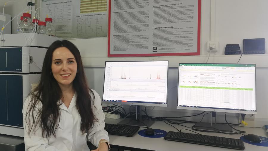 Rocio Facorro, no Laboratorio de Investigación e Desenvolvemento de Solucións Analíticas Rocio Facorro
