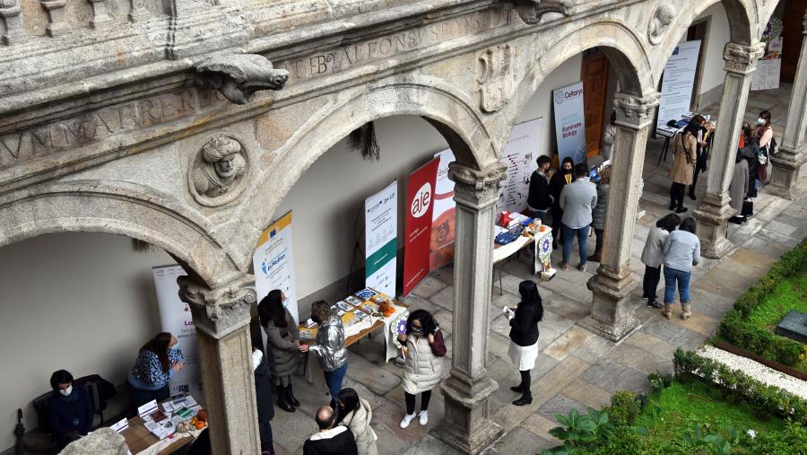 III Feira de Emprendedoras de Compostela no Colexio de Fonseca. Foto: Santi Alvite III Feira de Emprendedoras de Compostela no Colexio de Fonseca. Foto: Santi Alvite