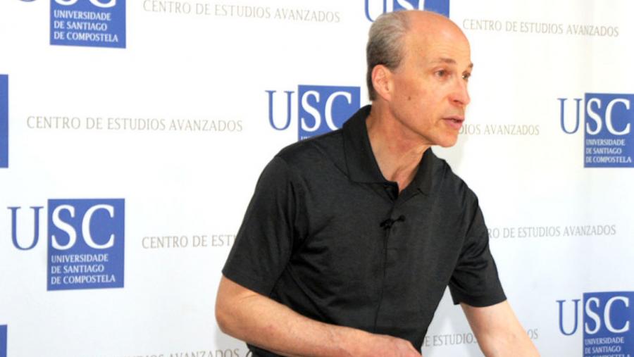 Roger David Kornberg durante a Xuntanza cos investigadores no Centro de Estudos Avanzados Roger David Kornberg durante a Xuntanza cos investigadores no Centro de Estudos Avanzados