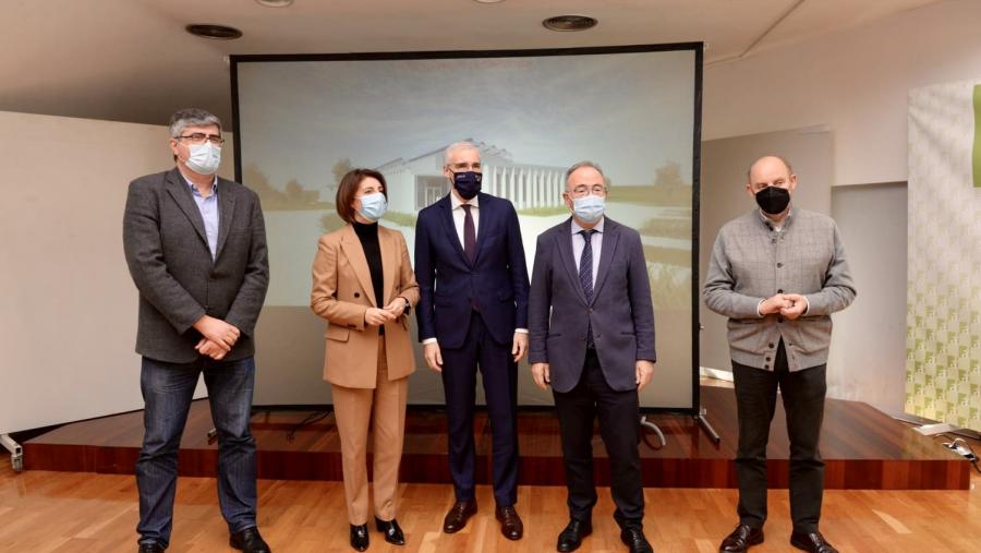 De esquerda a dereita, Vicente Pérez, Ángeles Vázquez, Francisco Conde, Xosé A. Sánchez Bugallo e José Fernández Alborés De esquerda a dereita, Vicente Pérez, Ángeles Vázquez, Francisco Conde, Xosé A. Sánchez Bugallo e José Fernández Alborés