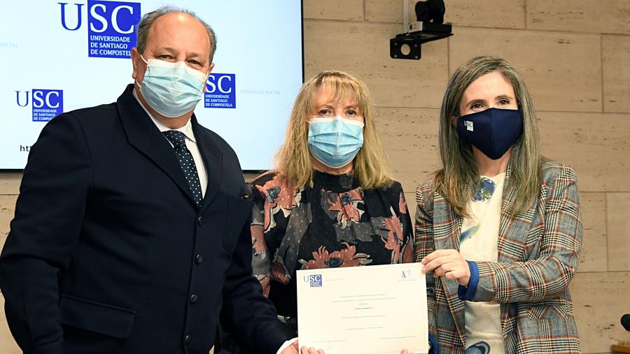 De esquerda a dereita, Carlos Herrero, María del Carmen Pena Ledo e Cecilia Sierra. FOTO: Santi Alvite De esquerda a dereita, Carlos Herrero, María del Carmen Pena Ledo e Cecilia Sierra. FOTO: Santi Alvite