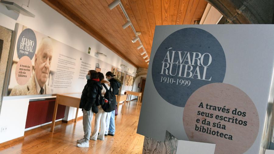 A mostra poderá visitarse de luns a venres en horario de 11.00 a 14.00 horas e de 17.00 a 20.30 horas no Colexio de Fonseca. FOTO: Santi Alvite A mostra poderá visitarse de luns a venres en horario de 11.00 a 14.00 horas e de 17.00 a 20.30 horas no Colexio de Fonseca. FOTO: Santi Alvite