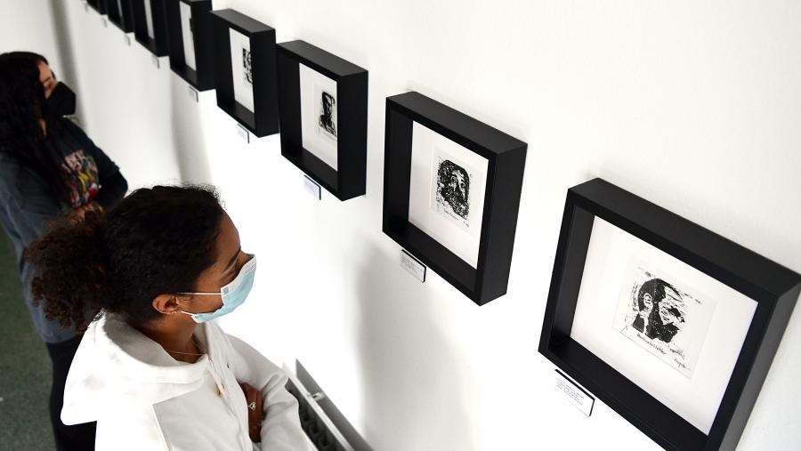 A mostra homenaxea o escritor brasileiro Afonso Henriques de Lima Barreto no ano do centenario da súa morte. FOTO: Santi Alvite A mostra homenaxea o escritor brasileiro Afonso Henriques de Lima Barreto no ano do centenario da súa morte. FOTO: Santi Alvite