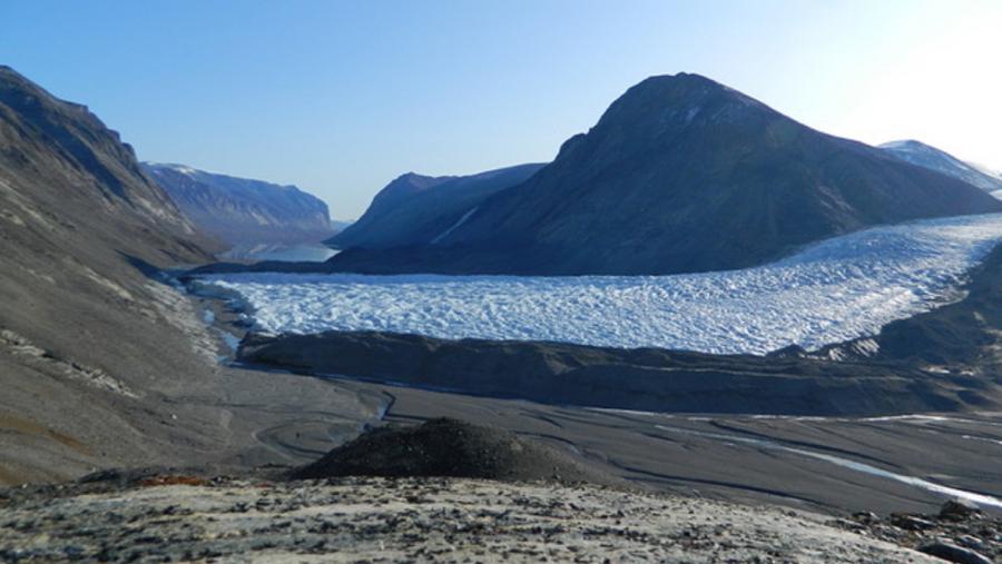 Imaxe dunha zona de glaciar no Ártico Imaxe dunha zona de glaciar no Ártico