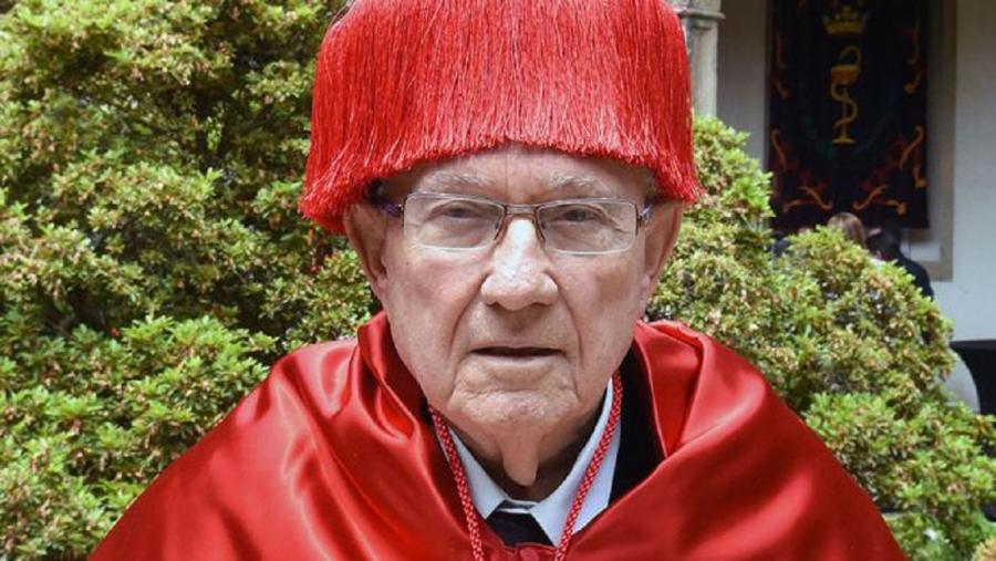 Tomás Salvador Vives Antón durante a súa investidura na USC Tomás Salvador Vives Antón durante a súa investidura na USC