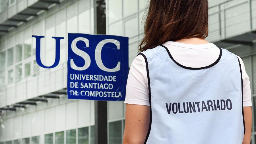 En total, no ano académico 2021/2022, 874 alumnos e alumnas da USC estiveron implicadas en accións de voluntariado. FOTO: Santi Alvite En total, no ano académico 2021/2022, 874 alumnos e alumnas da USC estiveron implicadas en accións de voluntariado. FOTO: Santi Alvite