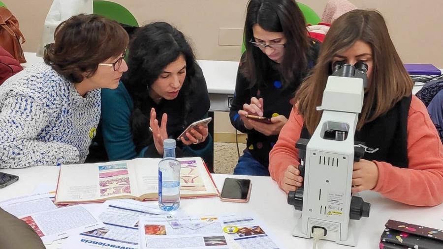 Profesoras preuniersitarias nunha xornada formativa de XuvenCiencia Profesoras preuniersitarias nunha xornada formativa de XuvenCiencia